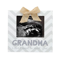 Little Blossoms Grandma I Can't Wait to Meet You Chevron Sonogram Frame, Gray & White