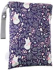 Itzy Ritzy Sealed Wet Bag with Adjustable Handle - Washable and Reusable Wet Bag with Water Resistant Lining Ideal for Swimwear, Diapers, Gym Clothes & Toiletries; Measures 11" x 14", Fox Hollow