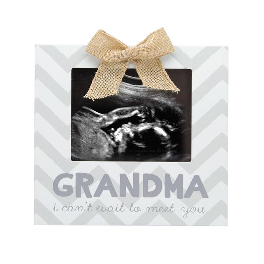 Little Blossoms Grandma I Can't Wait to Meet You Chevron Sonogram Frame, Gray & White