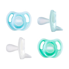 Tommee Tippee Ultra-Light Silicone Pacifier, Symmetrical One-Piece Design, BPA-Free Silicone Binkies, 0-6 months, Pack of 4 Pacifiers