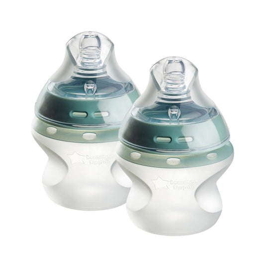 Tommee Tippee Baby Bottles, Natural Start Silicone Anti-Colic Baby Bottle with Slow Flow Breast-Like Teat, 5oz, 0+ Months, Self-Sterilising, Baby Feeding Essentials, 2 Pack
