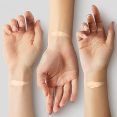 COVERGIRL - Smoothers Hydrating Foundation - Packaging May Vary