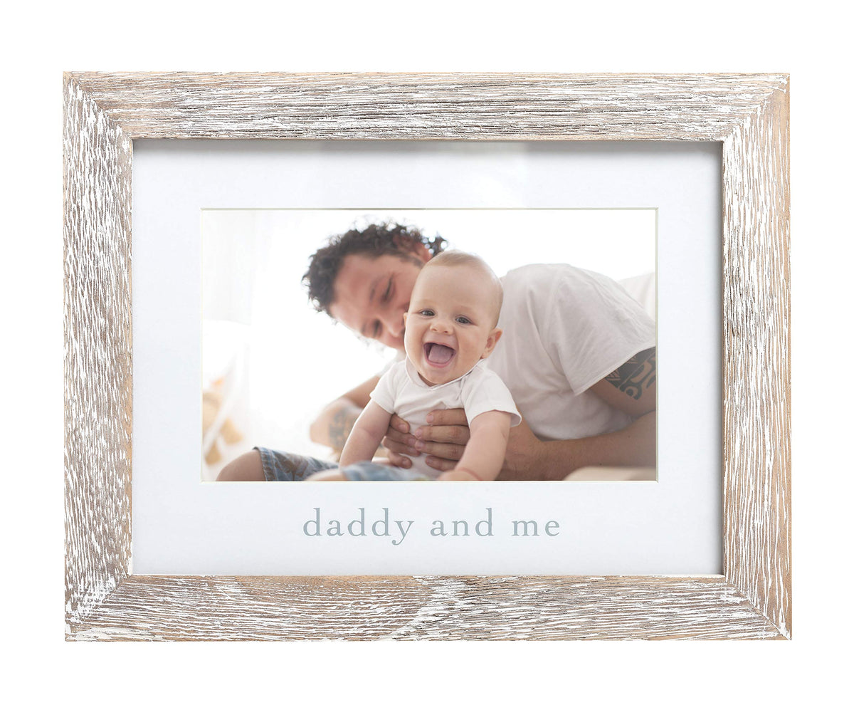 Pearhead Daddy & Me Baby Picture Frame, Gender-Neutral Dad & Baby Frame, Nursery Decor, 4" x 6" Photo Insert, Wood