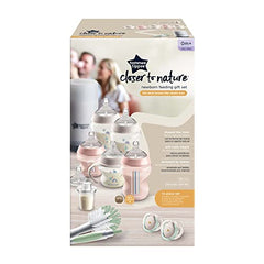 Tommee Tippee Closer to Nature Baby Bottle Newborn Feeding Gift Set, Slow Flow Breast-Like Nipples with Anti-Colic Valve